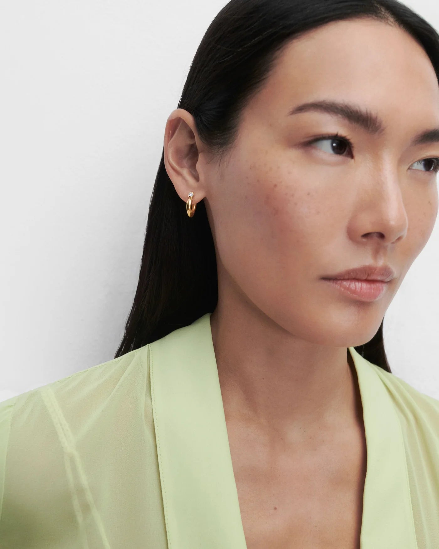 Aros Becca — Circonita blanca en oro 18k — ROUCLÊ Maison Contemporaine