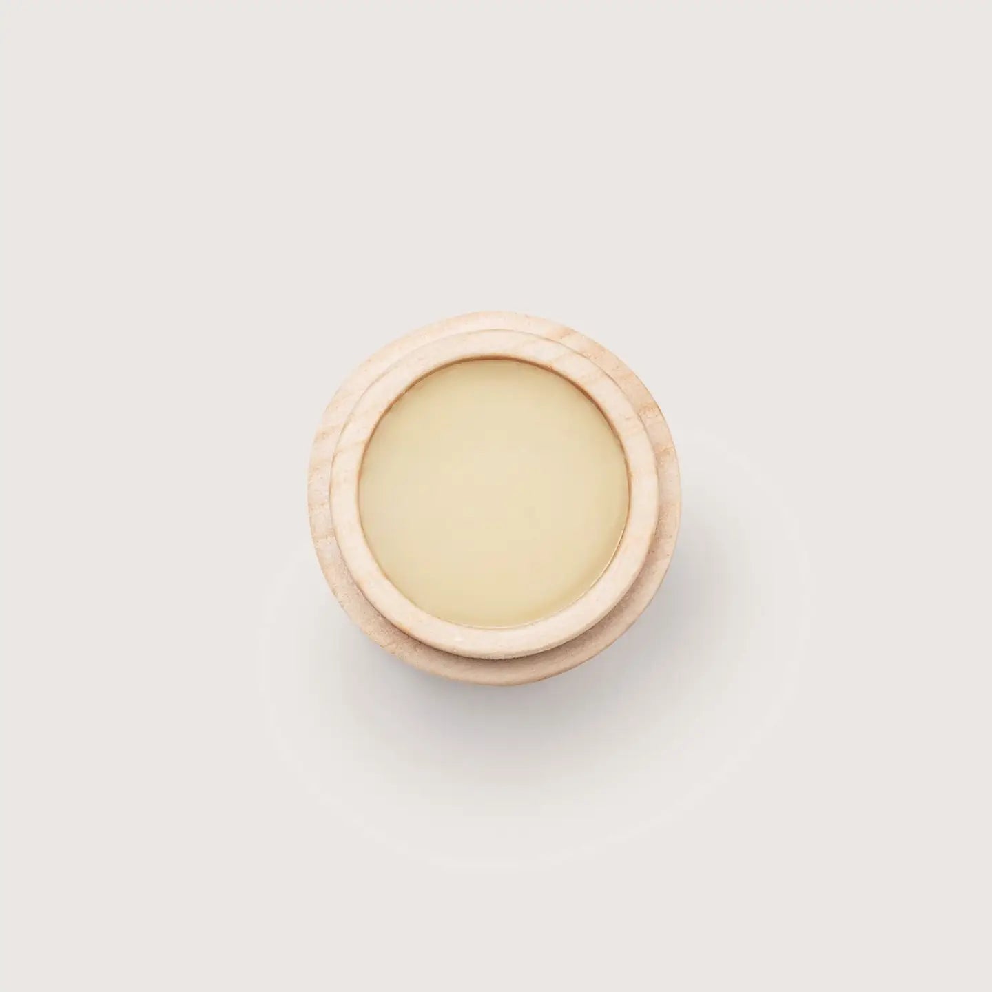 Bálsamo labial de pino — Hidratación intensa con aceites de bosque nórdico — ROUCLÊ Maison Contemporaine