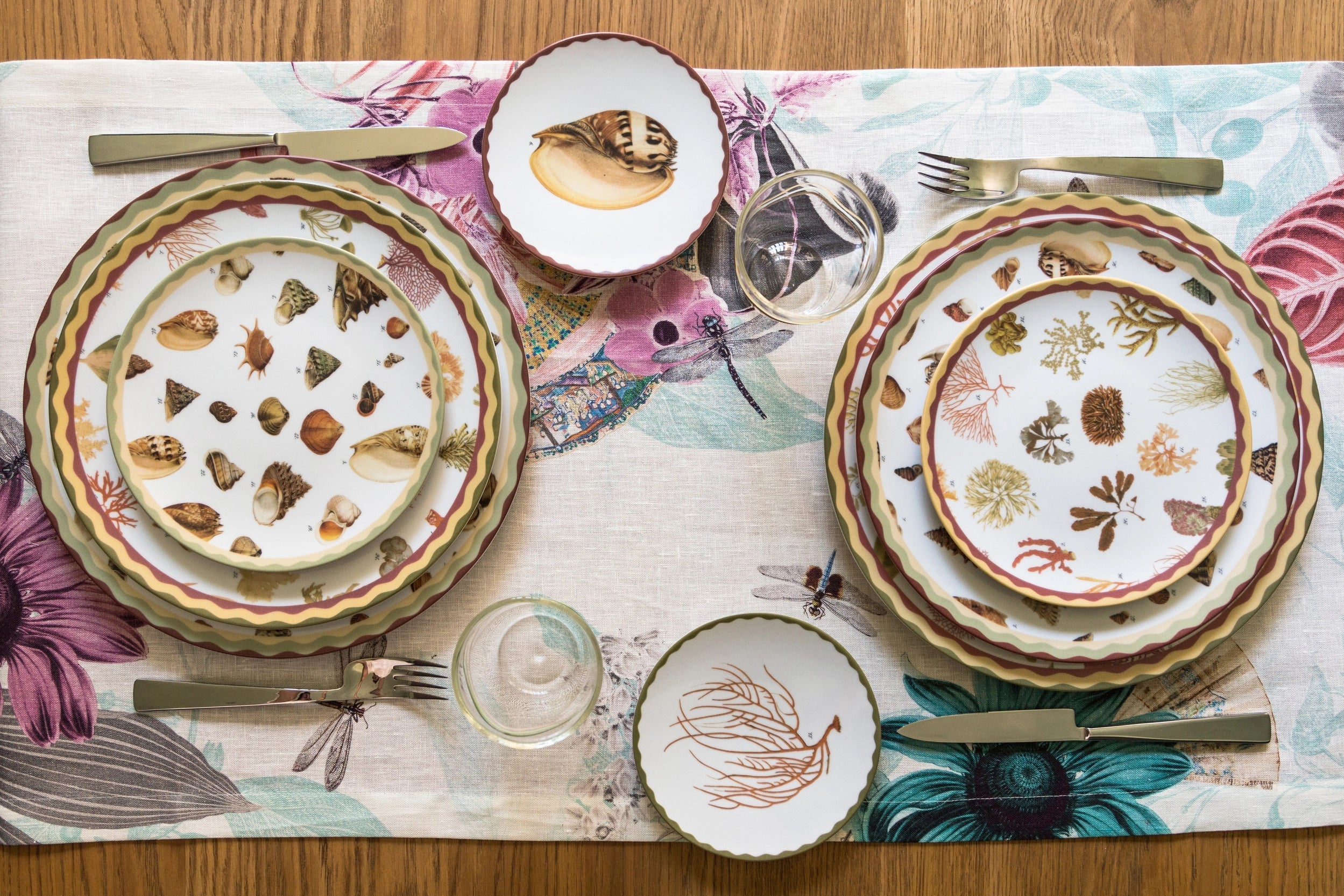 Cabinet de Curiosités — Juego de 6 platos de pan en porcelana — ROUCLÊ Maison Contemporaine
