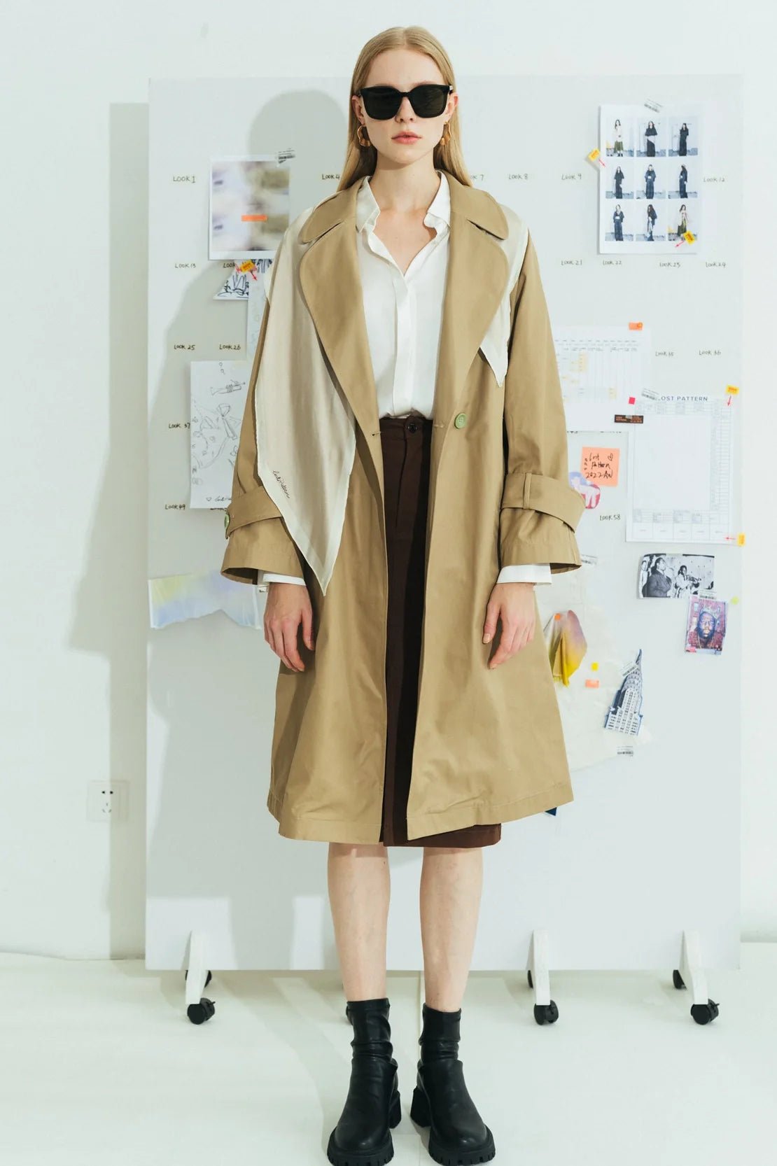 Carré de seda de morera — Lost Pattern NYC (tono champán) — ROUCLÊ Maison Contemporaine