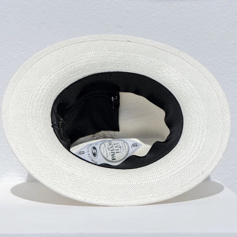 Le Panama Lastelier X Khaven — Sombrero de paja toquilla con trenza de lurex dorado (S, M, L) — ROUCLÊ Maison Contemporaine