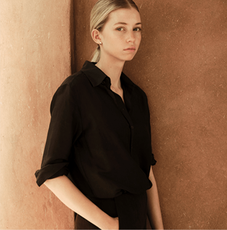 Pendientes escultóricos Big Drop — Oro 18K — ROUCLÊ Maison Contemporaine