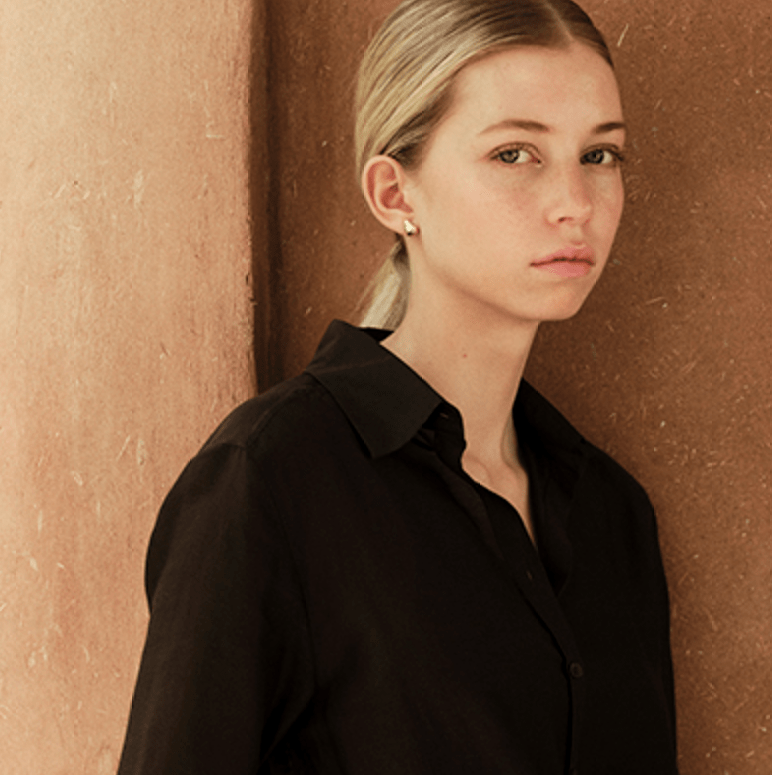 Pendientes escultóricos Big Drop — Oro 18K — ROUCLÊ Maison Contemporaine