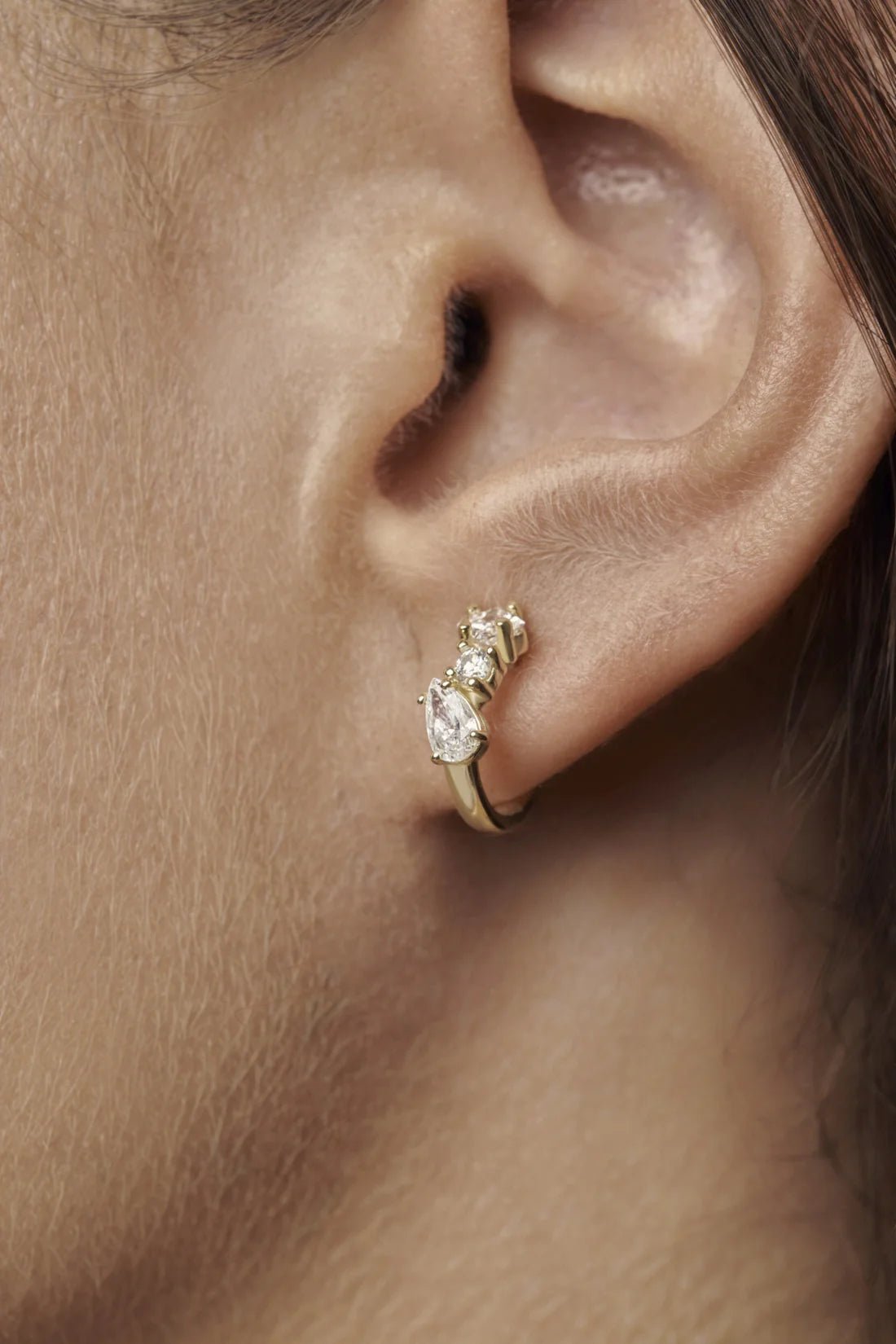 Pendientes Kaos — en oro 9K con diamantes laboratorio — ROUCLÊ Maison Contemporaine