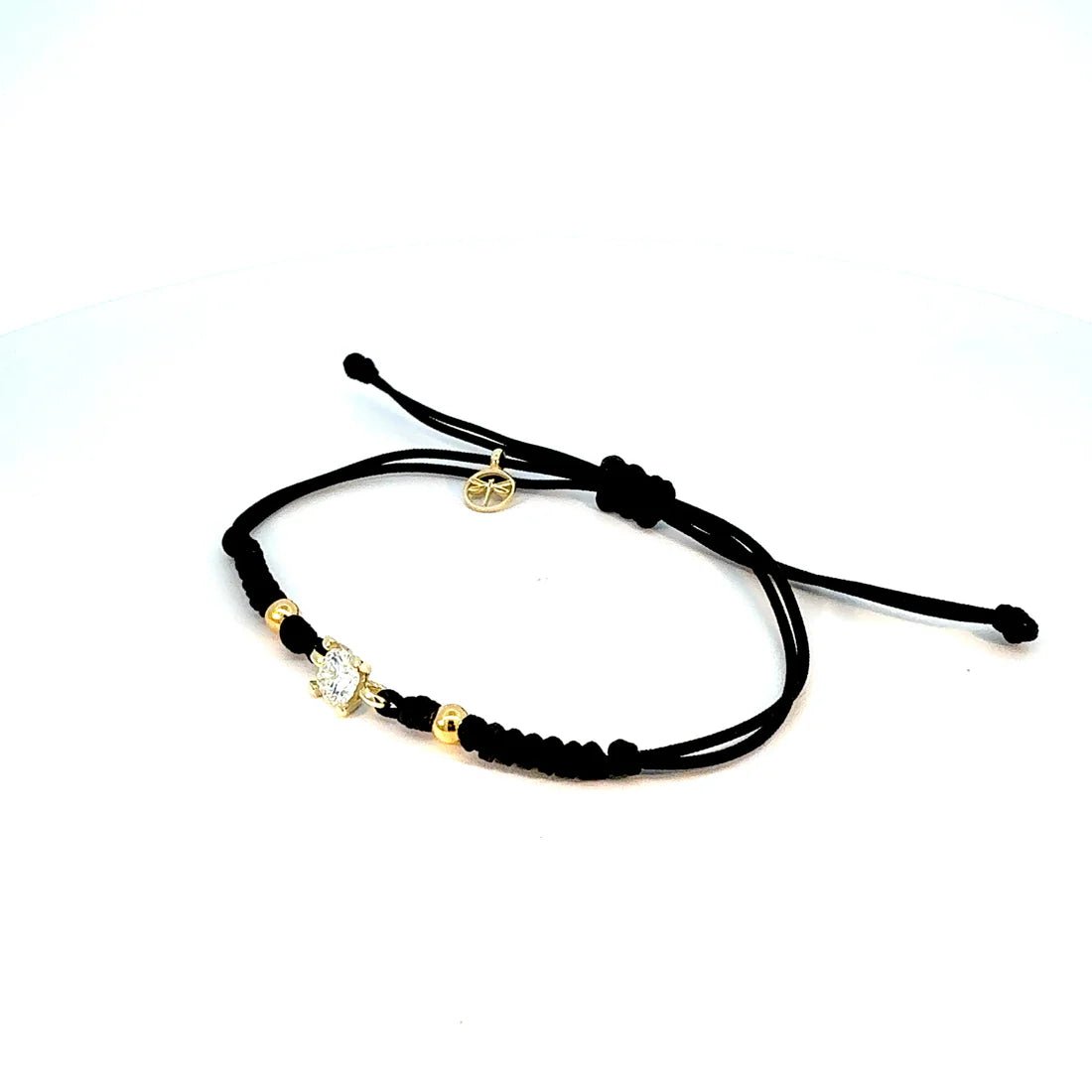 Pulsera Minimal — en oro 9K con diamante 0.50 ct de lab y macramé — ROUCLÊ Maison Contemporaine