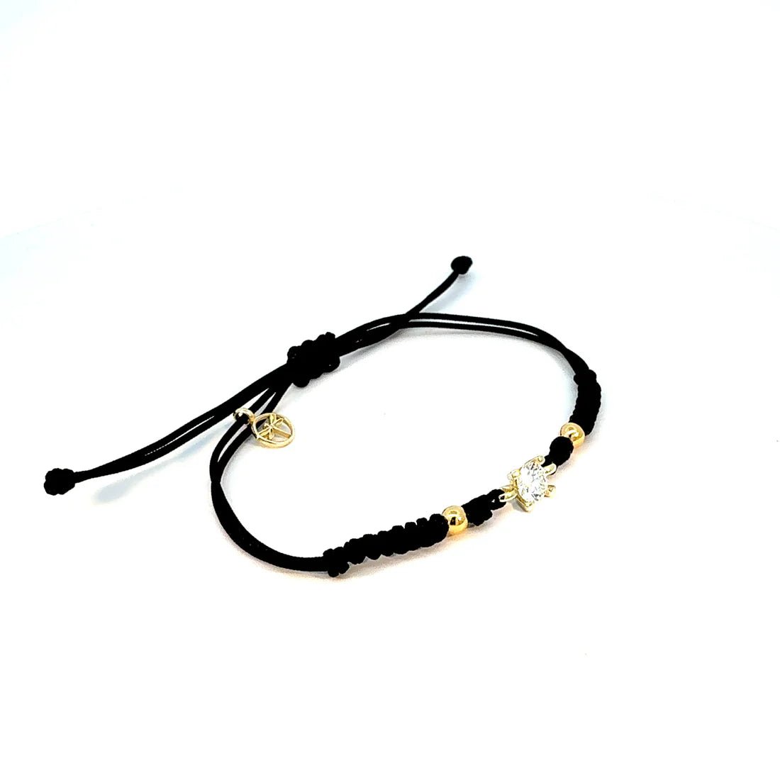 Pulsera Minimal — en oro 9K con diamante 0.50 ct de lab y macramé — ROUCLÊ Maison Contemporaine