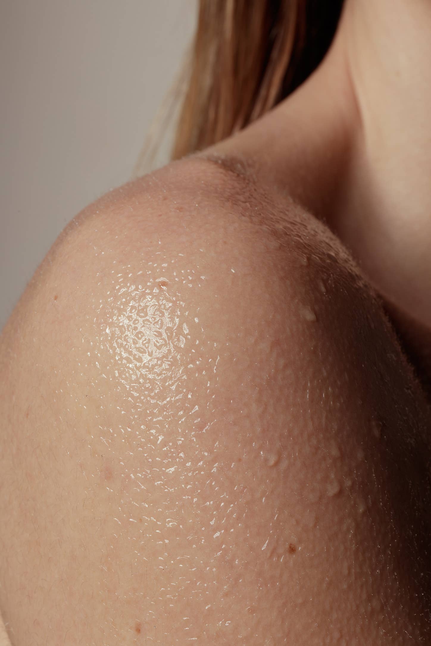 Rosa Damascena — Agua orgánica de Bulgaria (50 ml) — ROUCLÊ Maison Contemporaine