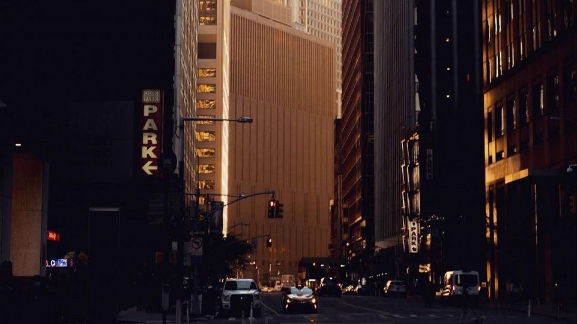 Entre la 5.ª y la 7.ª Avenida — El equilibrio entre la elegancia y el ritmo - ROUCLE