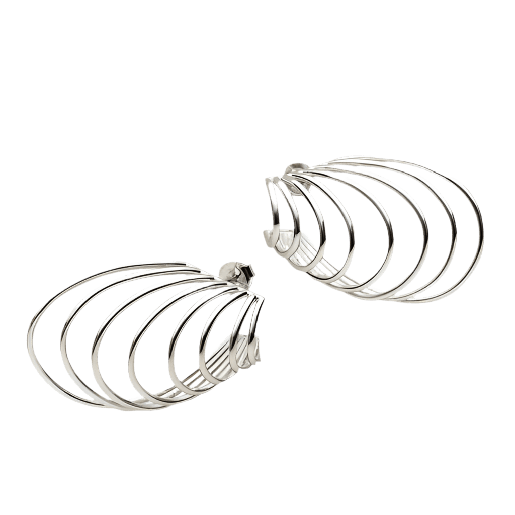 Aros Lignes — Pendientes de plata con diseño escultural abierto — ROUCLÊ Maison Contemporaine