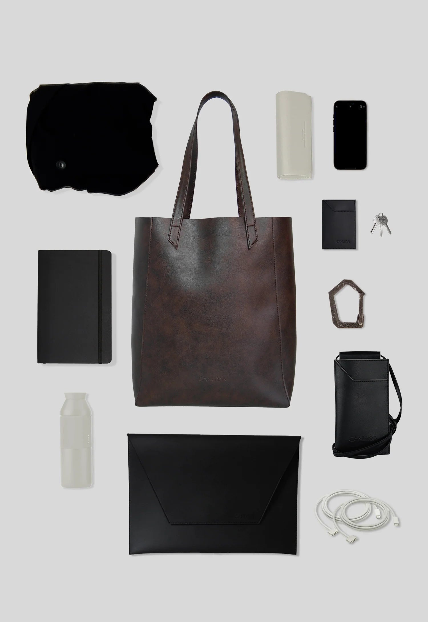 Bolso tote Lite — Vegano en tono marrón oscuro — ROUCLÊ Maison Contemporaine