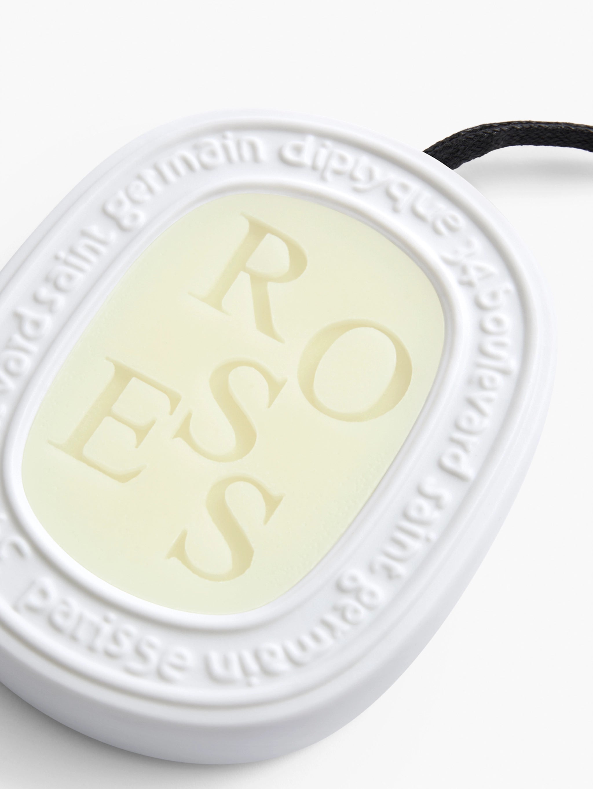 Óvalo perfumado — Rosas (porcelana blanca) — ROUCLÊ Maison Contemporaine