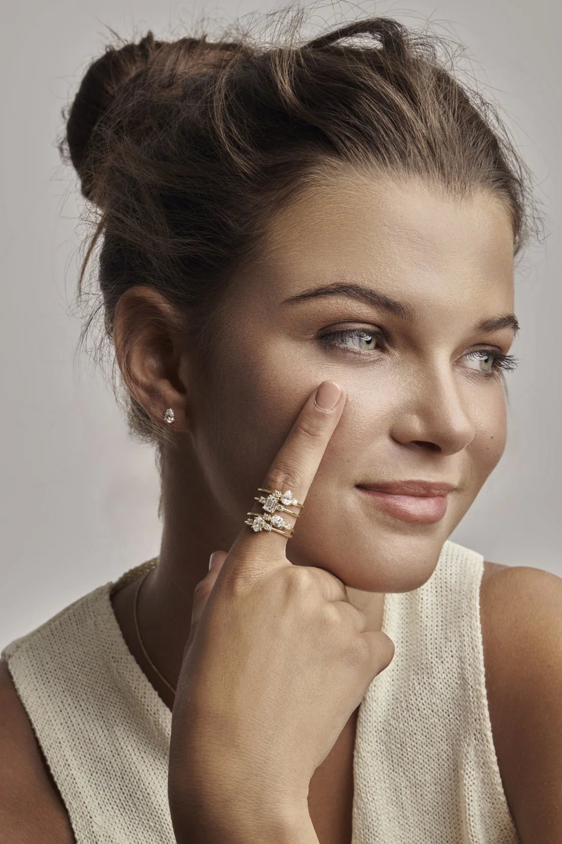 Pendientes Lágrima — en oro 9K con diamantes de laboratorio — ROUCLÊ Maison Contemporaine