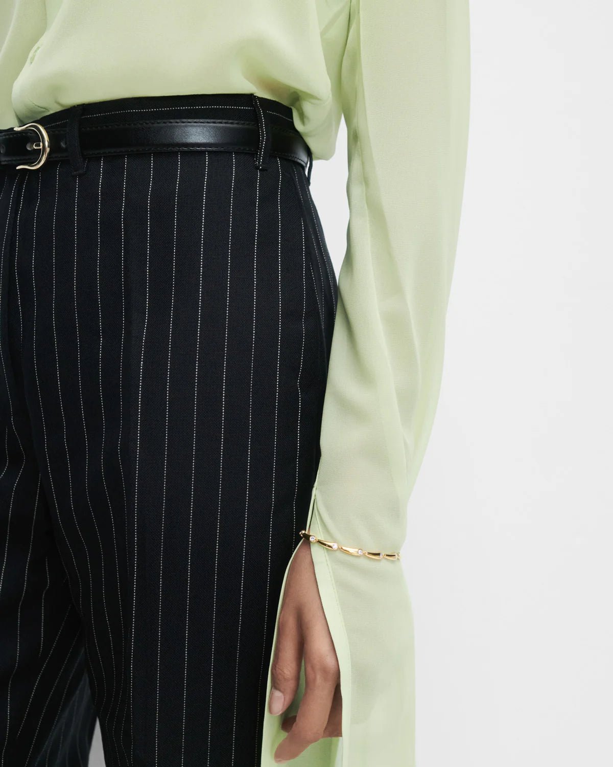 Pulsera Caramelle — Eslabones dorados con circonitas blancas — ROUCLÊ Maison Contemporaine
