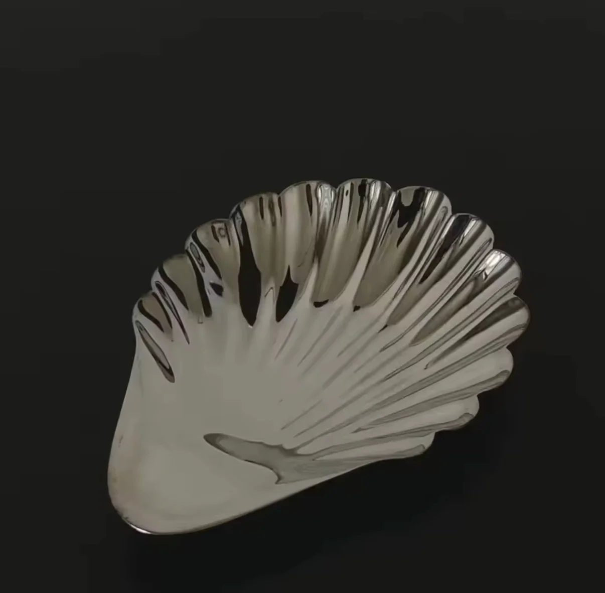 Shell Relic — Steel Dish — ROUCLÊ Maison Contemporaine