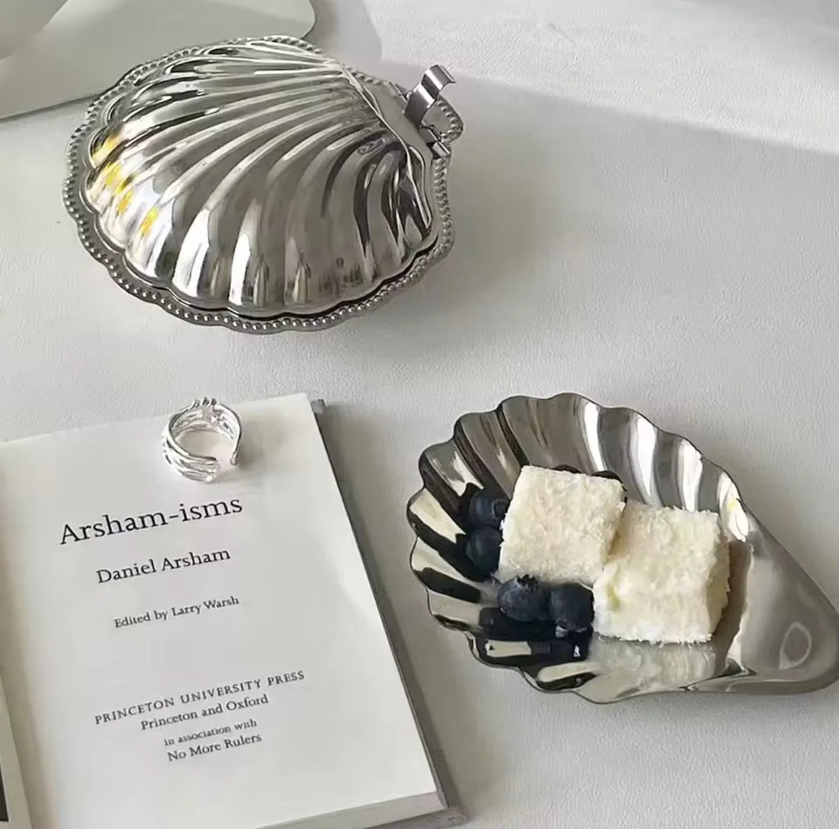 Shell Relic — Steel Dish — ROUCLÊ Maison Contemporaine