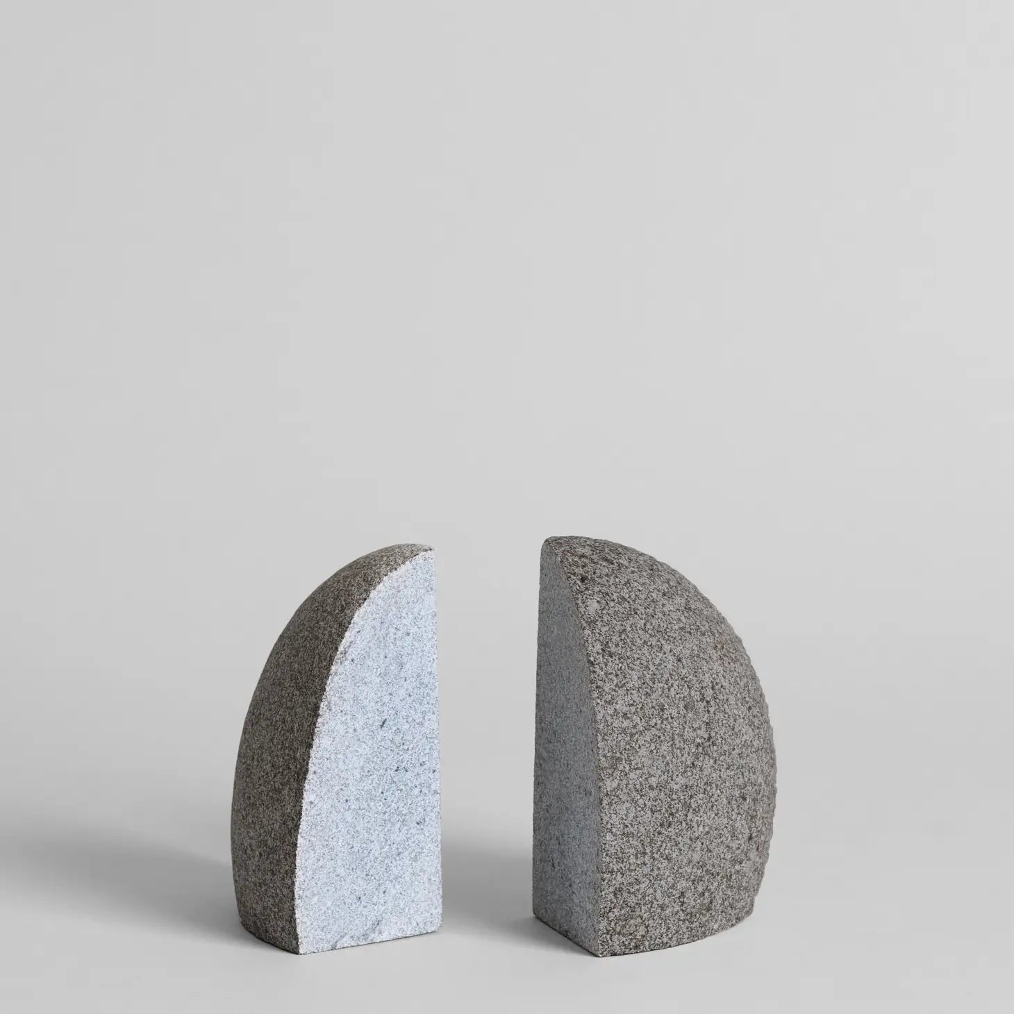 Sujetalibros arquitectónicos — Piedra natural (juego de 2) — ROUCLÊ Maison Contemporaine