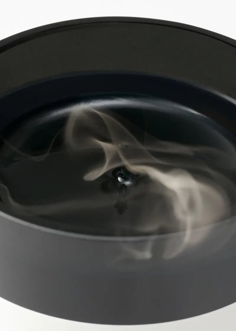 Tree House — Scented Candle 240 g, BYREDO — ROUCLÊ Maison Contemporaine