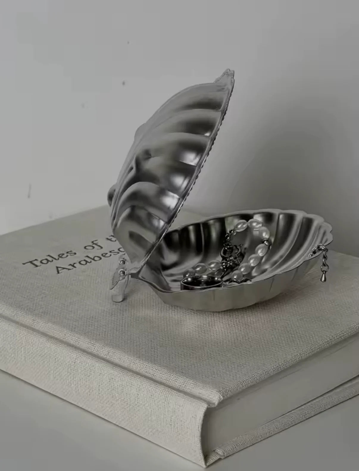 Venus Shell Box — Antique Edition — ROUCLÊ Maison Contemporaine